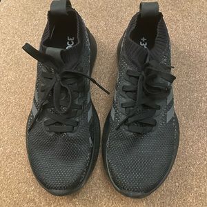 Adidas Pure Bounce + Runners Woman’s size 7